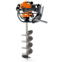 Motorový zemný vrták STIHL bt 131