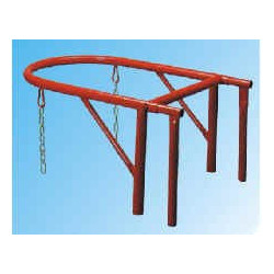 Rám k upevneniu sklzu