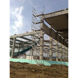 Schodiskový výstup k fasádnemu lešeniu 8 m 